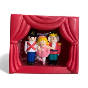 Avon Storybook Classic The Nutcracker Light-Up Ornament Christmas Vintage Stage